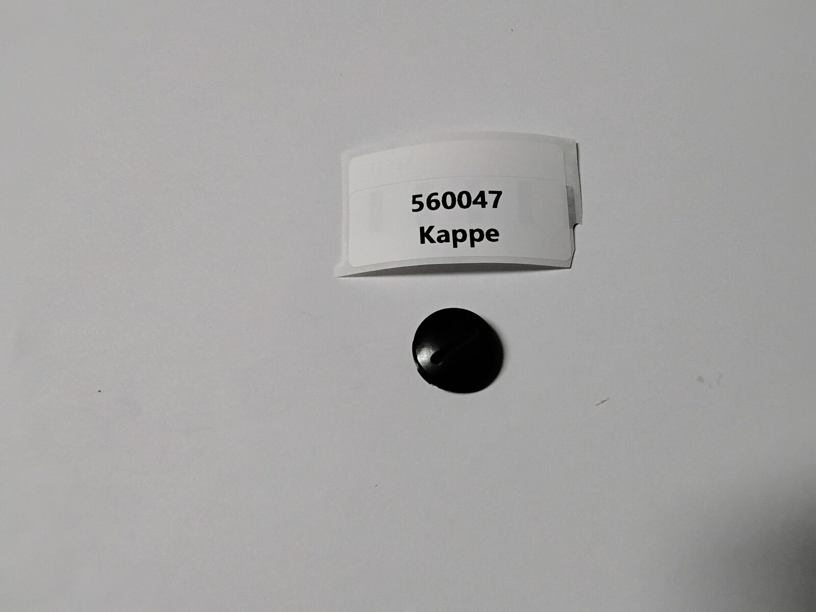 560047