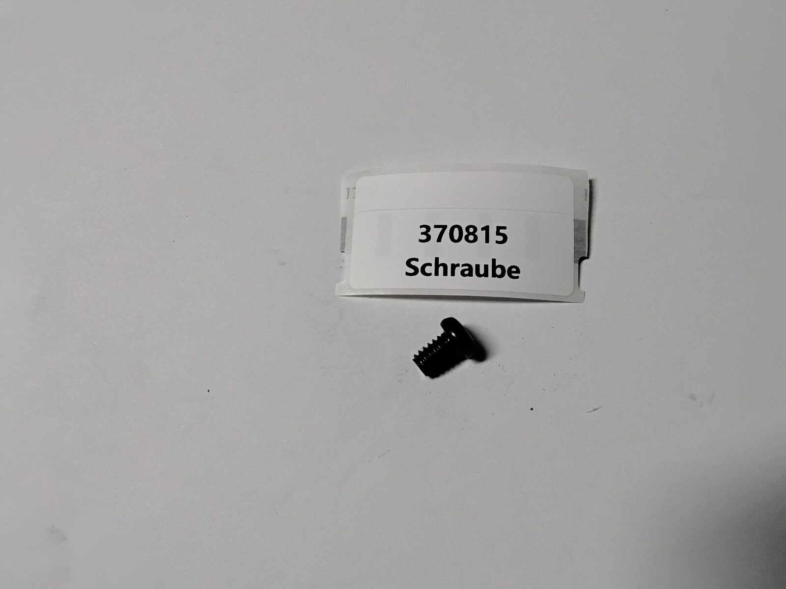 370815